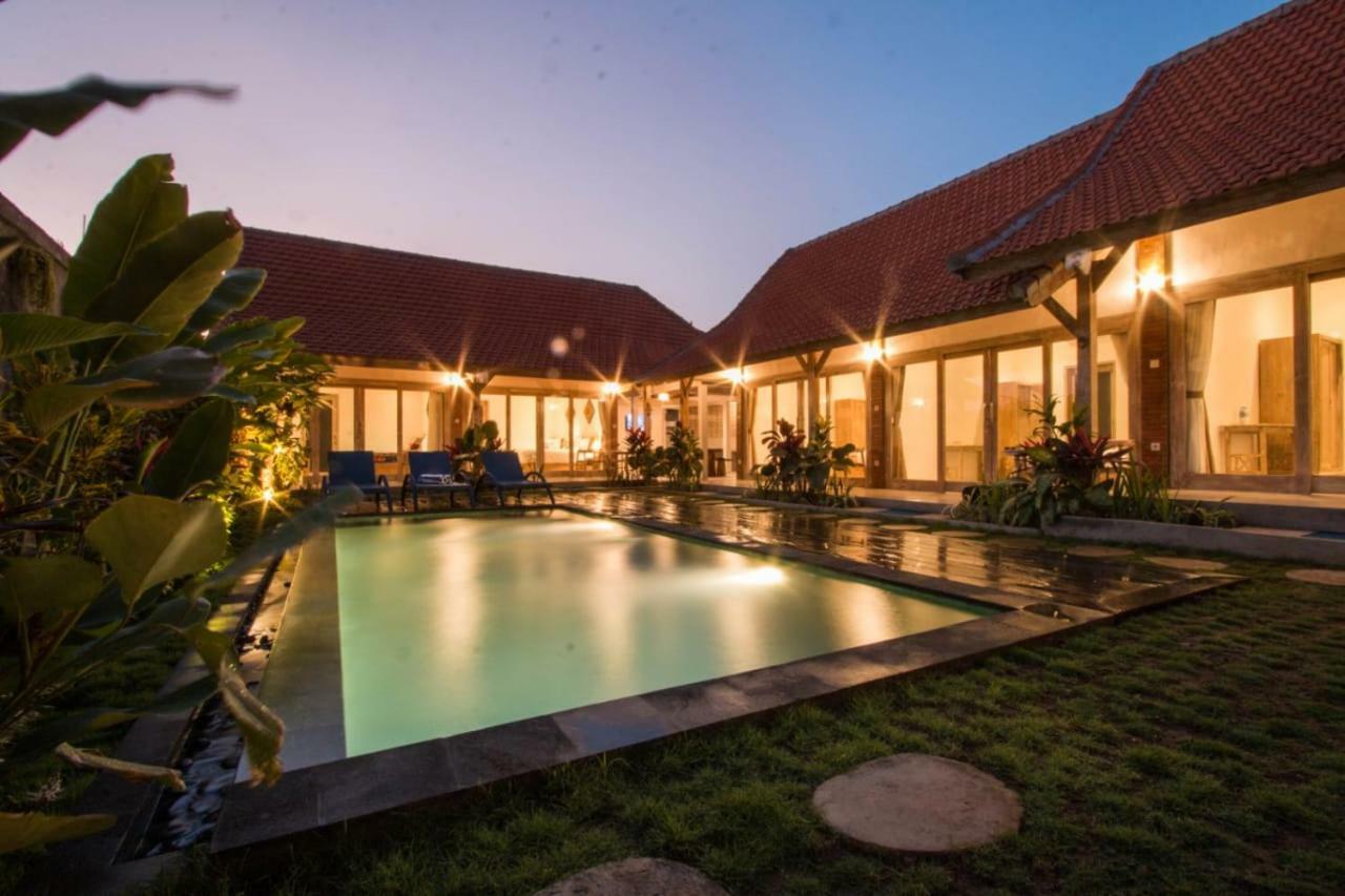 Devan Guest House Canggu Esterno foto
